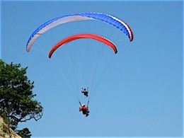 2012 0920 paragliders 1