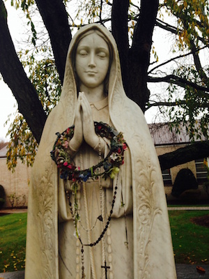 2014_1109_lop_fatima_statue