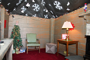 2014_1213_santa_house_interior