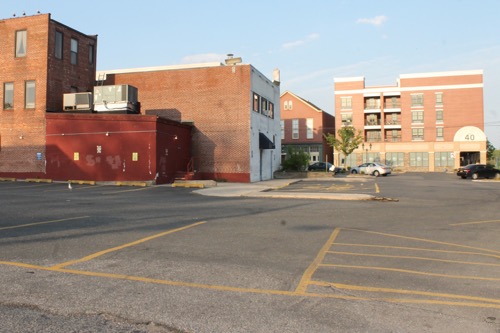 2015_0519_long_island_science_center_parking_lot